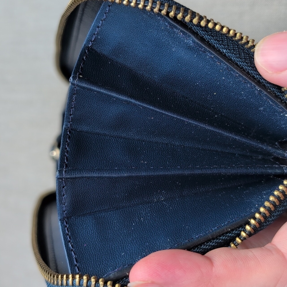 Kate Spade Accordion Zip Leather Wallet In Navy Blue EUC - Picture 8 of 9